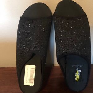 Black sparkly volatile wedge